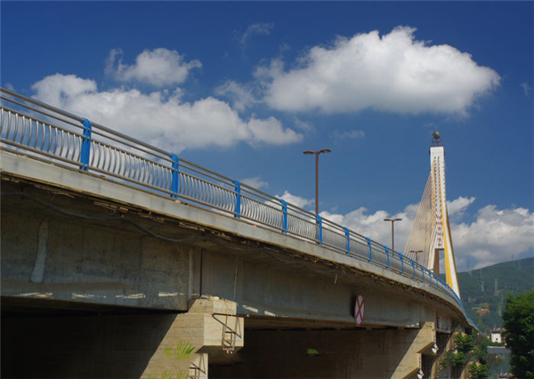 潮州304不锈钢桥梁护栏：安全、耐用与美观的完美结合